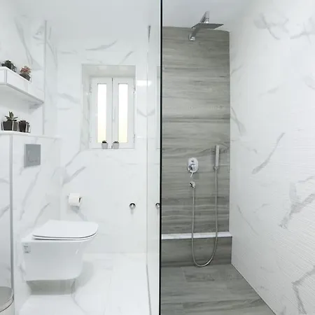 Ninemia Luxury Loft Apartmán *
